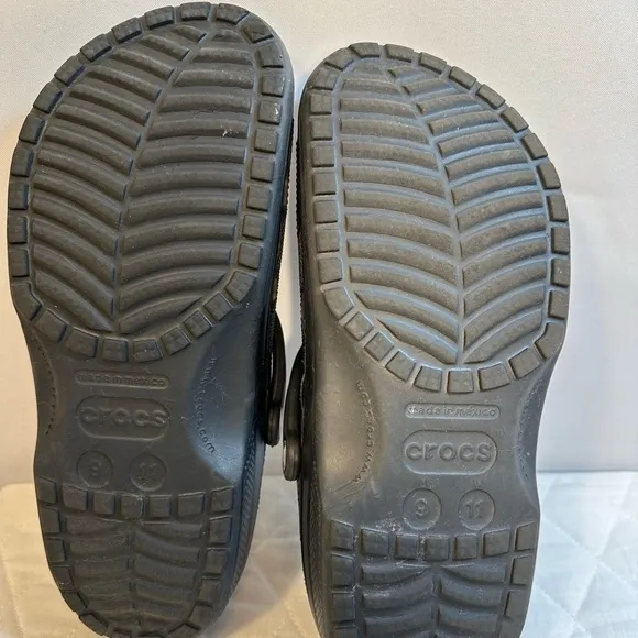 Crocs Baya Unisex Size Men 9 Women 11 Classic Clogs Sandals Shoes Slippers Black