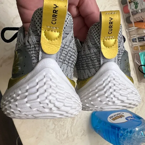 Curry Athletic Sneakers in Gray and Black