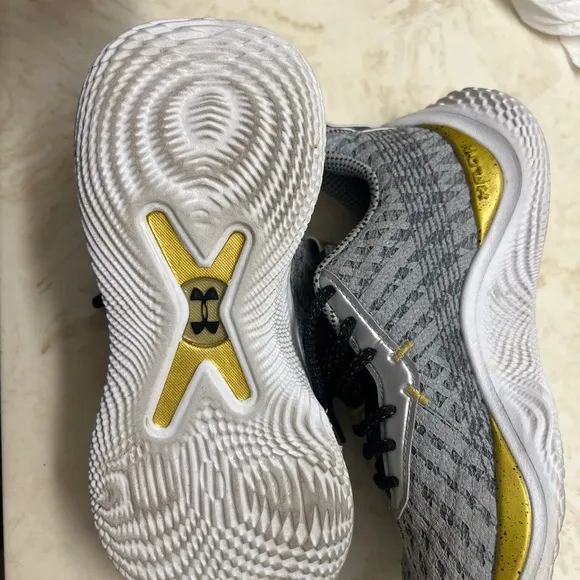 Curry Athletic Sneakers in Gray and Black