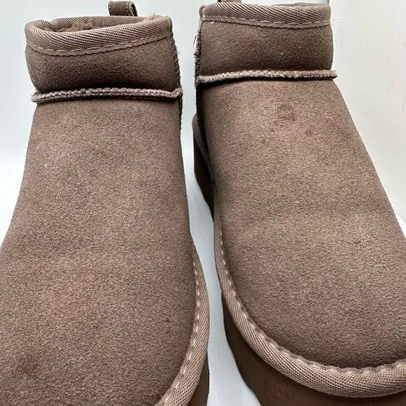CUSHIONAIRE Women's Genuine Suede pull platform boot  Memory Foam 7.5 TAUPE