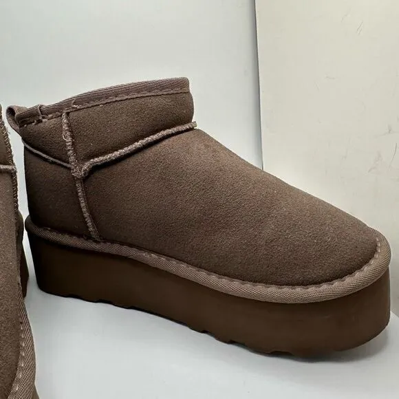CUSHIONAIRE Women's Genuine Suede pull platform boot  Memory Foam 7.5 TAUPE