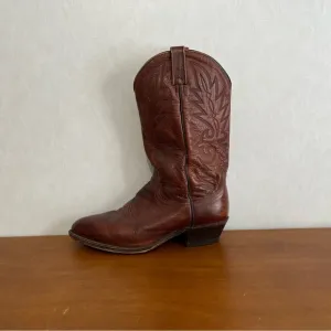 Dan Post Brown Cowboy Boots Western Men’s Size 10 EW. small scratch on boot toe