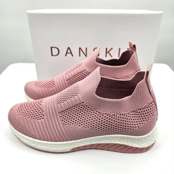 Danskin Pink Cheerful-G Slip On Sneakers