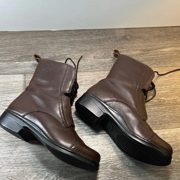 Dansko Brown Leather Boots woman’s size 40 (b120)