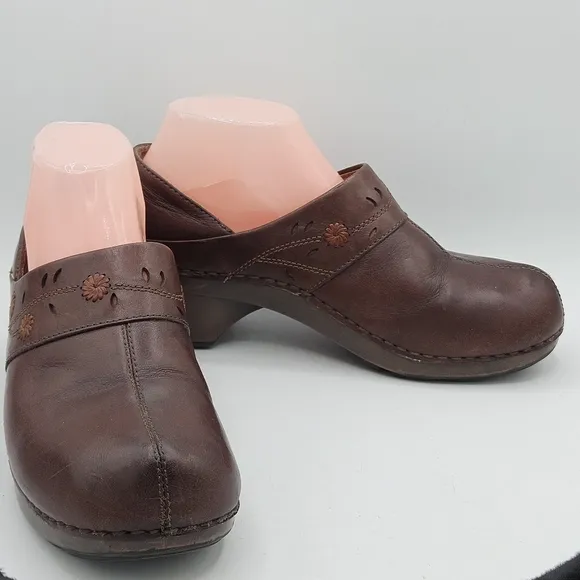 Dansko brown leather floral 1&quot;platform 2&quot; heel clog 40 - US 9.5 / 10