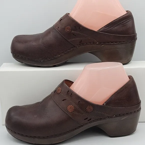Dansko brown leather floral 1&quot;platform 2&quot; heel clog 40 - US 9.5 / 10