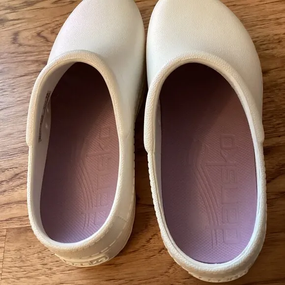 Dansko Kane Lightweight Molded EVA Backless Clog Shoes Pearl Iridescent White 37