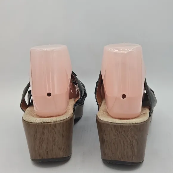 Dansko leather sandals size 40 US size 9.5 / 10