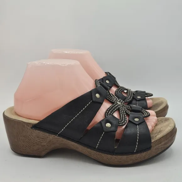 Dansko leather sandals size 40 US size 9.5 / 10
