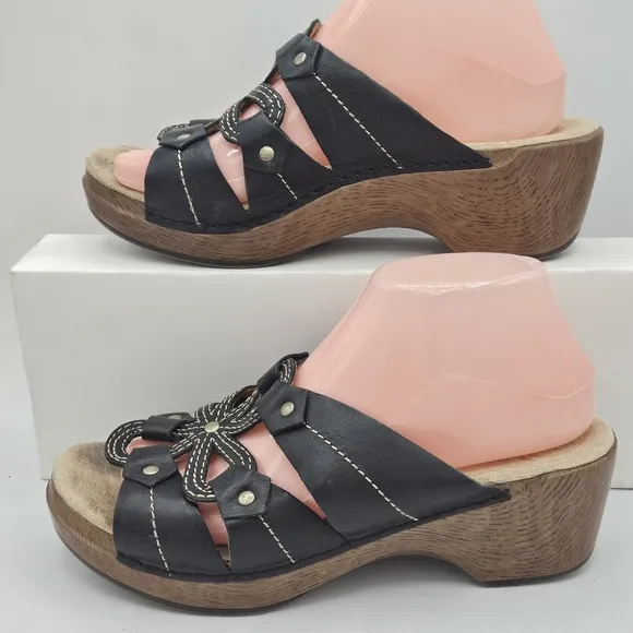 Dansko leather sandals size 40 US size 9.5 / 10