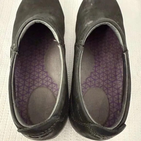 Dansko Patti Shoes Size 9 Slip On Vibram Nursing Black Leather Casual EU 39