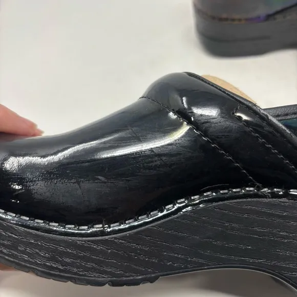 Dansko Petrol Patent Black Nursing Clog Shoes Size 38 7.5-8