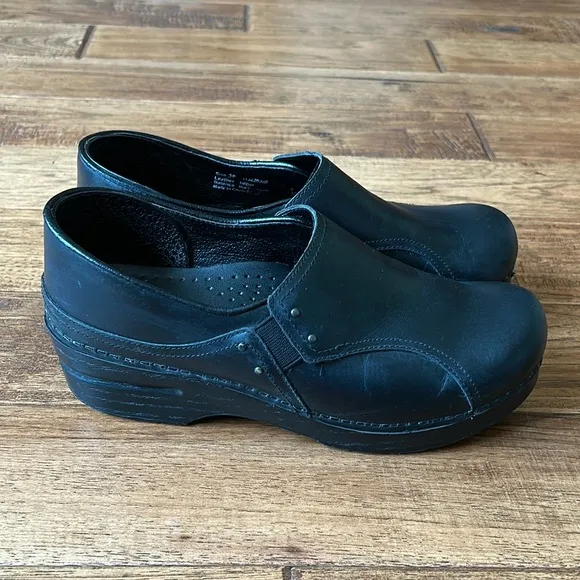Dansko Phoebe Professional Pull Up Clogs Black Leather Comfort Shoes Size 38