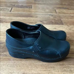 Dansko Phoebe Professional Pull Up Clogs Black Leather Comfort Shoes Size 38