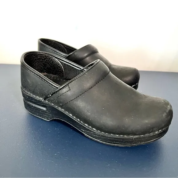 Dansko Professional Matte Black Leather Platform Slip On Clog Shoes Size 36