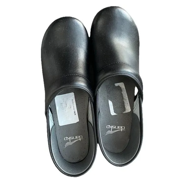 Dansko Professional Nursing Clogs Size 40 US Size 9.5-10 Black Leather NWOT