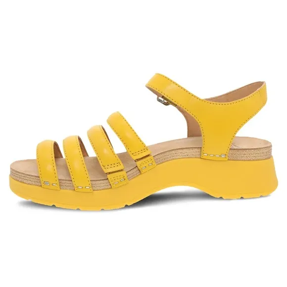 DANSKO ROXIE YELLOW LEATHERSANDAL SIZE 40 9.5-10 US