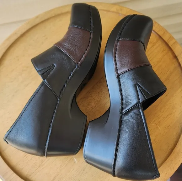 Dansko Tenley women's clogs size 39