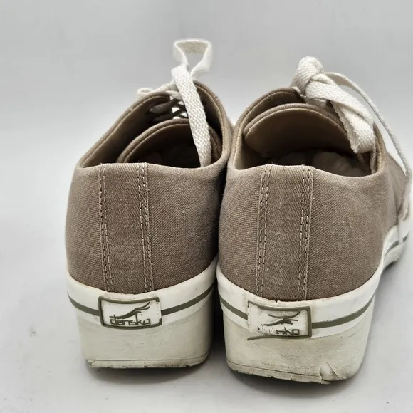 Dansko Vegan veda khaki shoes size 40 us size 9.5 / 10