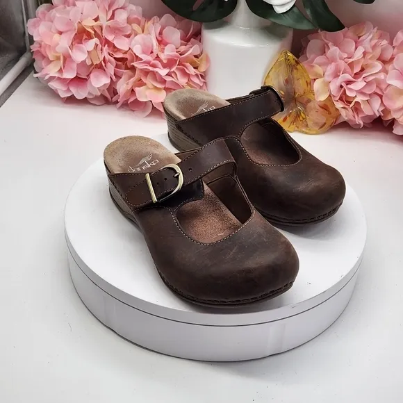 Dansko Women`s Brown Leather Slip-on Martina Mary Jane Nursing Clog