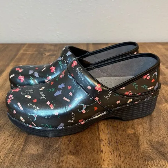 Dansko Women’s LT Pro Hero Nursing Print Leather Professional Clog Slip-On Sz 41