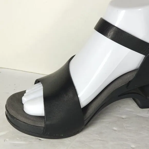 Dansko Women's Tasha EU37 US6-6,5 Black Leather Wedge Clogs Sandals Shoes