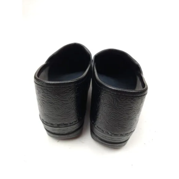 Dansko XP Black Tooled Embossed Floral Clog Nursing Shoes 38/US 7.5-8