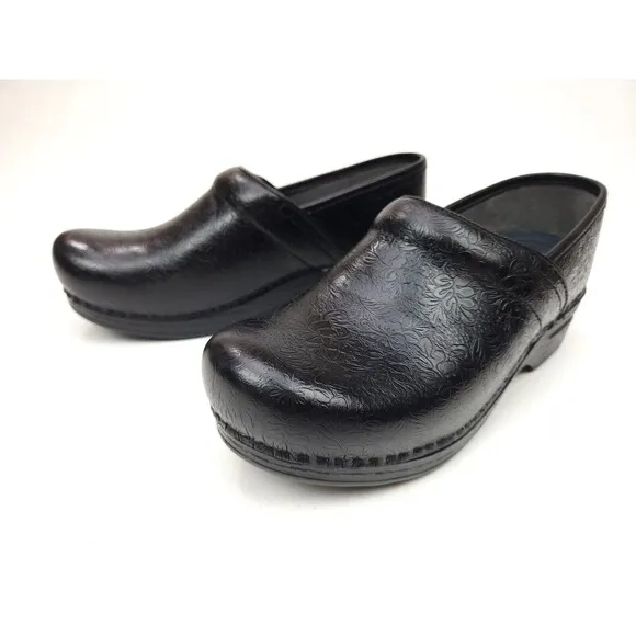 Dansko XP Black Tooled Embossed Floral Clog Nursing Shoes 38/US 7.5-8