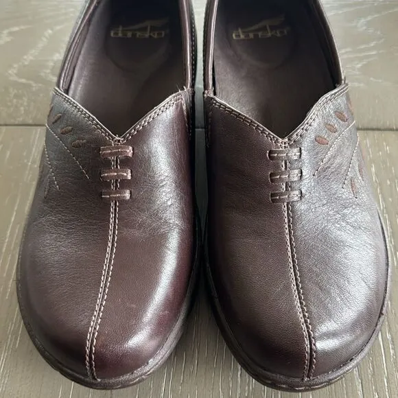 Dansko Women’s Abigail Brown Leather Slip On Clogs Nursing Comfort Shoes Size 38