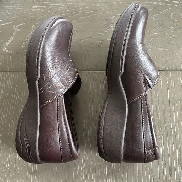 Dansko Women’s Abigail Brown Leather Slip On Clogs Nursing Comfort Shoes Size 38