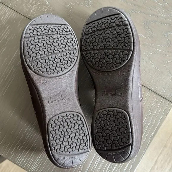 Dansko Women’s Abigail Brown Leather Slip On Clogs Nursing Comfort Shoes Size 38