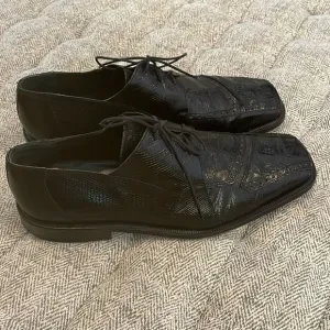 David Eden hand made crocodile dress shoes size 11