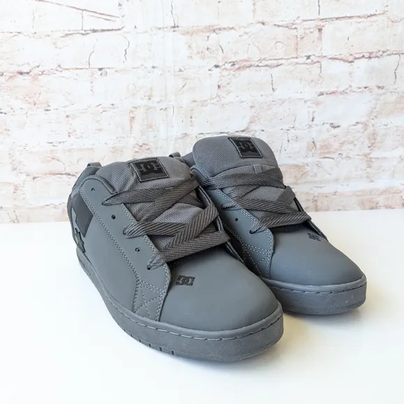DC Black and Gray Leather Upper Casual Mens  Sneakers