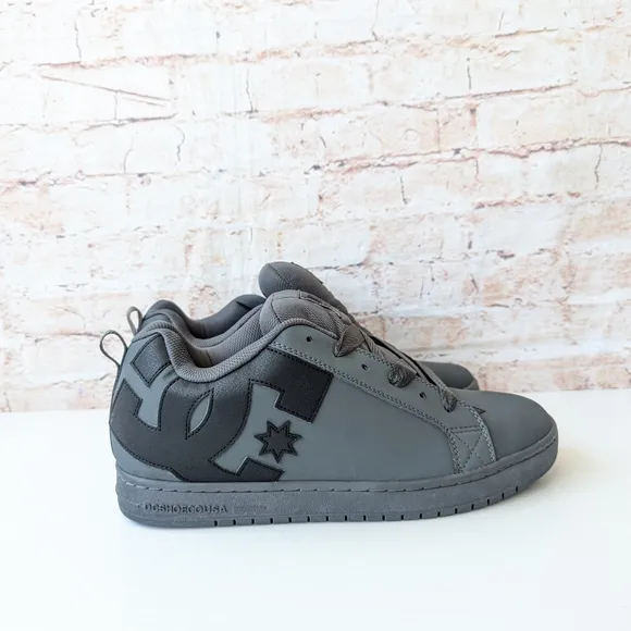 DC Black and Gray Leather Upper Casual Mens  Sneakers