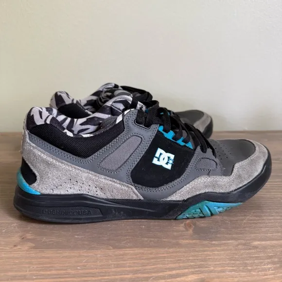DC Shoes Men’s 11 Grey Blue Stag KB Skate Shoes Sneakers