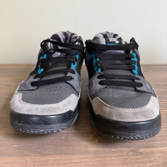 DC Shoes Men’s 11 Grey Blue Stag KB Skate Shoes Sneakers