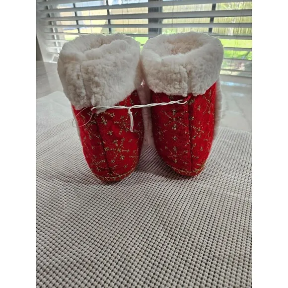 Disney Christmas Slipper Boots, Red, Size L 9/10, Festive Mickey &amp; Minnie Design