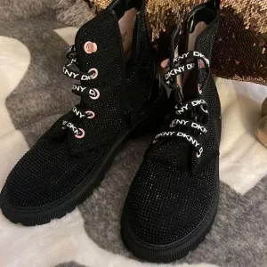 DKNY ava size 8 rhinestone crystal black studded combat moto boots
