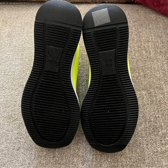 DKNY Parks Slip on shoe/sneaker