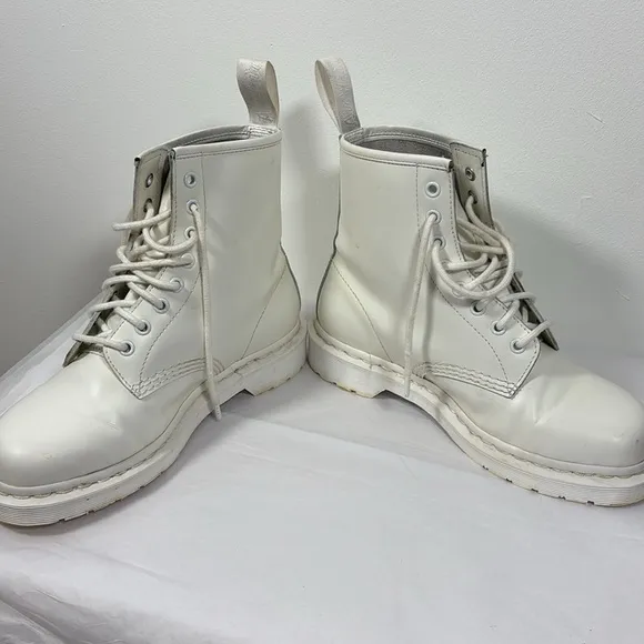 Doc Martens 1460 White Monochromatic Lace Up Boots Ankle Combat US 9 Platform