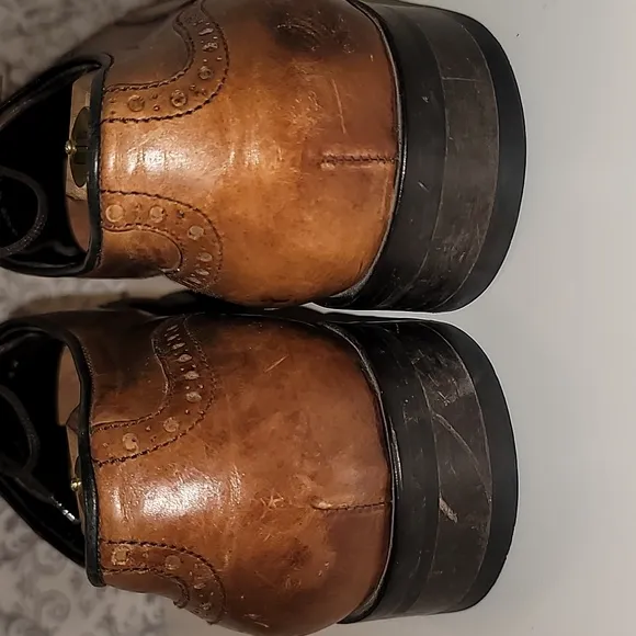Dolce and Gabbana Mens Camel LeatherLoafer Style Almond Toe Dress Shoes