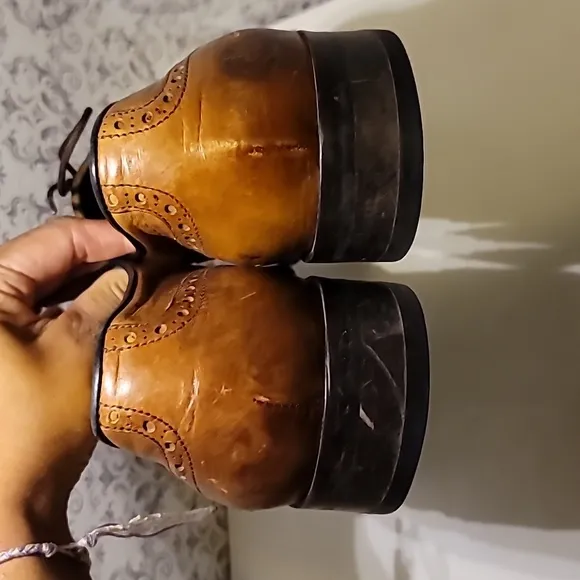 Dolce and Gabbana Mens Camel LeatherLoafer Style Almond Toe Dress Shoes