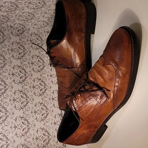 Dolce and Gabbana Mens Camel LeatherLoafer Style Almond Toe Dress Shoes