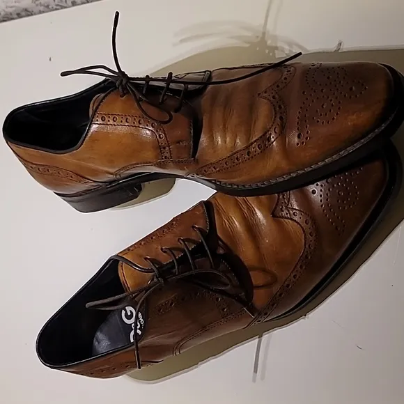Dolce and Gabbana Mens Camel LeatherLoafer Style Almond Toe Dress Shoes