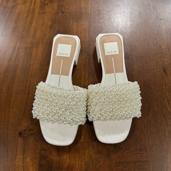 Dolce Vita Halie Pearl Sandals Bridal Bride Wedding Slide Sandal Shoes Size 7