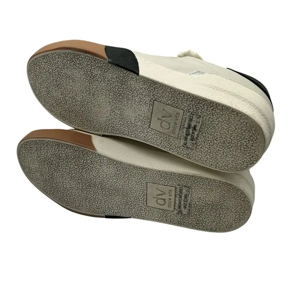 Dolce vita Harrison White and Black SneakersSize 8