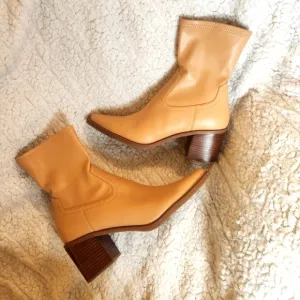 Dolce Vita Josiah ankle boot, size 11