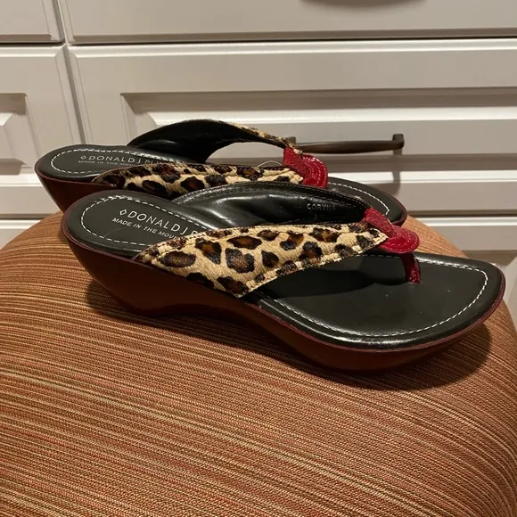 Donald Pliner sandals