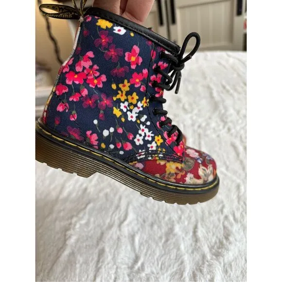 Dr DOC MARTENS Floral Little Girls Boots - US 9 UK 8