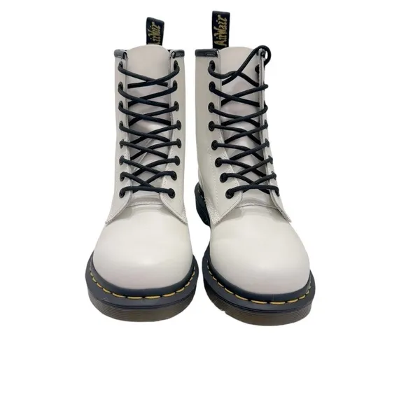 Dr Martens 11821 White 8 Eye Combat Boots Womens Size 8